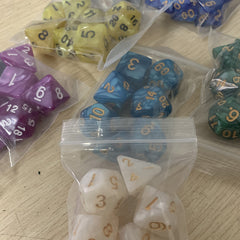 7PCS Random Polyhedral Dice Set with Pearlized Effect