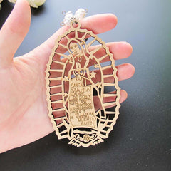 Stylish Wooden Key Chain with Pearl Decor