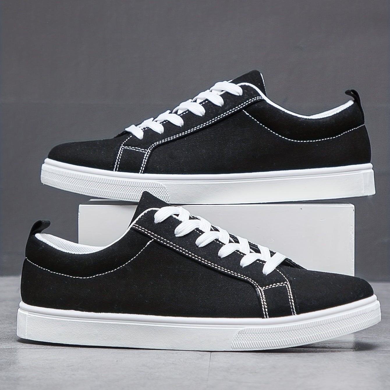 Men's Lace-up Sneakers Skate Shoes Breathable Walking Shoes