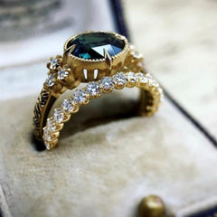 2 Pcs Rhinestone Wedding Engagement Ring Set