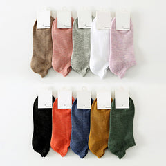 10 Pairs Women's Solid Sports Ankle Socks - Comfy & Breathable