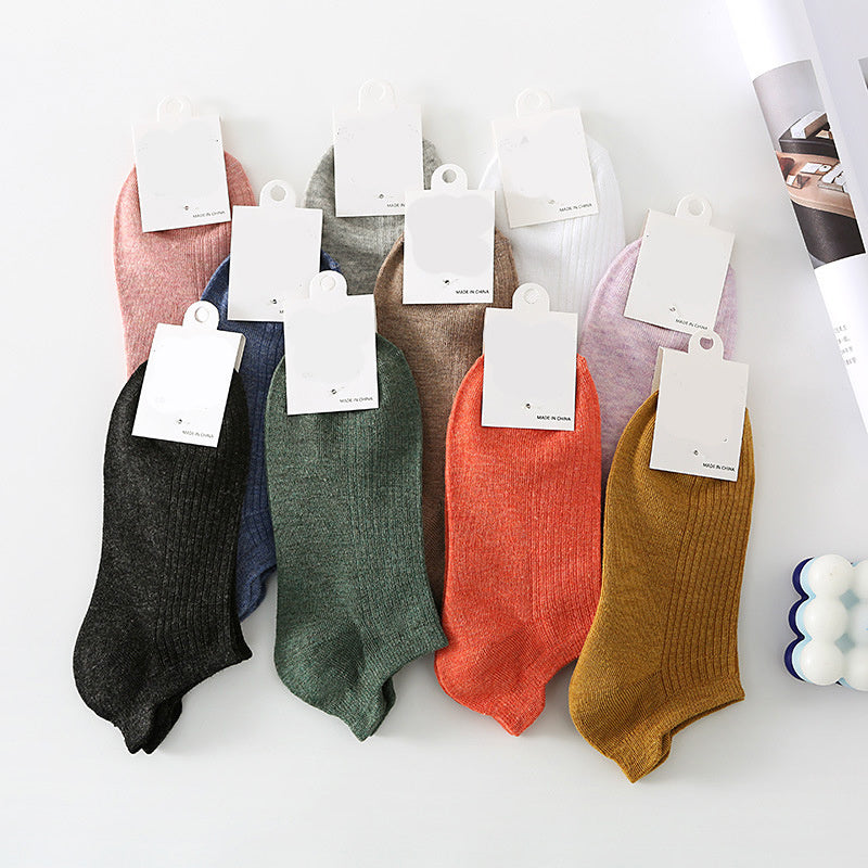 10 Pairs Women's Solid Sports Ankle Socks - Comfy & Breathable