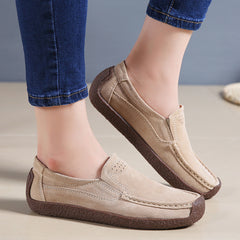 Women's Solid Flat Shoes Comfortable & Lightweight Slip On Shoes