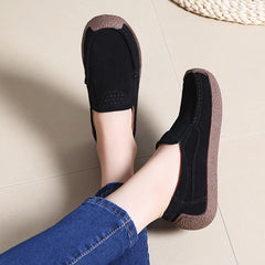 Women's Solid Flat Shoes Comfortable & Lightweight Slip On Shoes