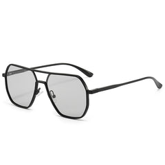 Aluminum Photochromic Polarized Sunglasses Anti Glare Eyewear
