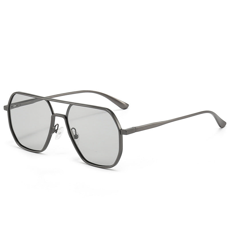 Aluminum Photochromic Polarized Sunglasses Anti Glare Eyewear