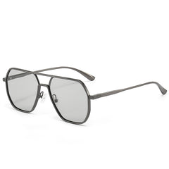 Aluminum Photochromic Polarized Sunglasses Anti Glare Eyewear