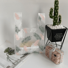 10 Reusable Gift Bags for Baking Goodies & More