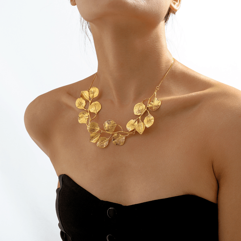 Stylish Metal Leaf Necklace in Silvery Golden Women Accessory