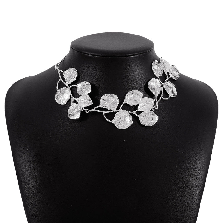 Stylish Metal Leaf Necklace in Silvery Golden Women Accessory