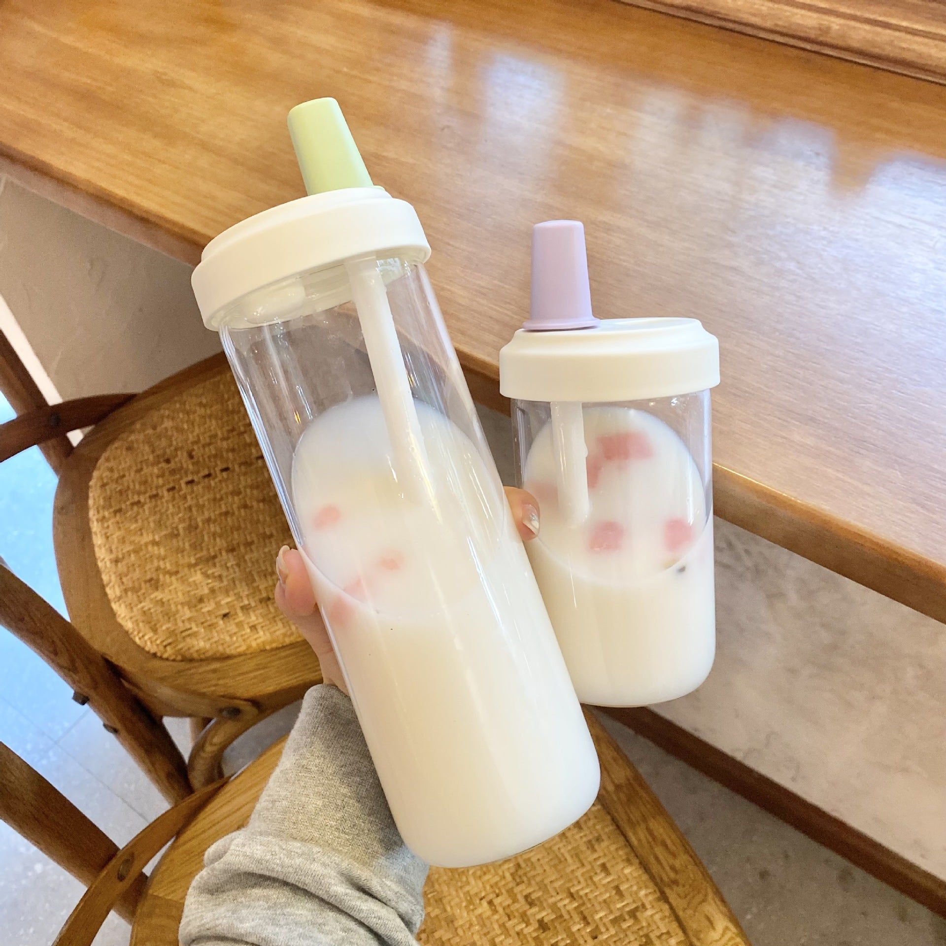 Large Portable Water Cup with Straw for Camping Kitchen Milk Tea Juice