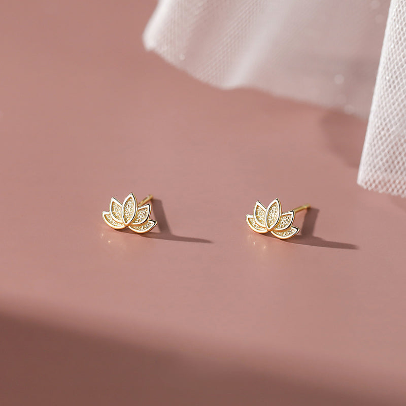 Lotus Shaped Silver Stud Earrings Decorative Accessories Holiday Gift