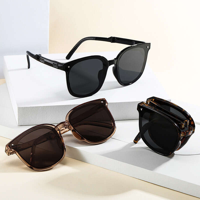 Square Frame Foldable Sunglasses Portable Rivet Decor Casual Outdoor Shades