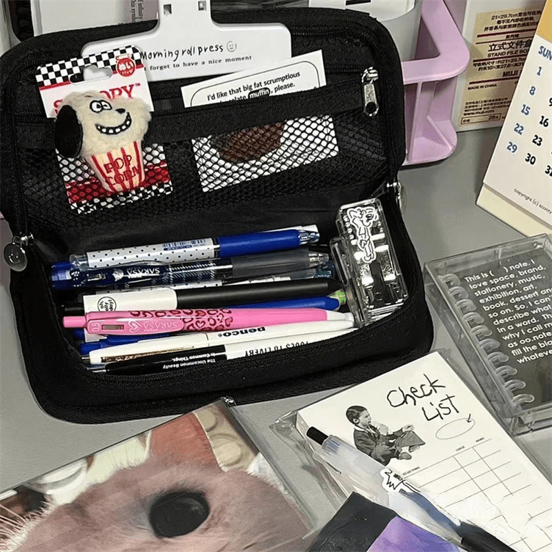 Large Capacity Checkerboard Lattice Pencil Case