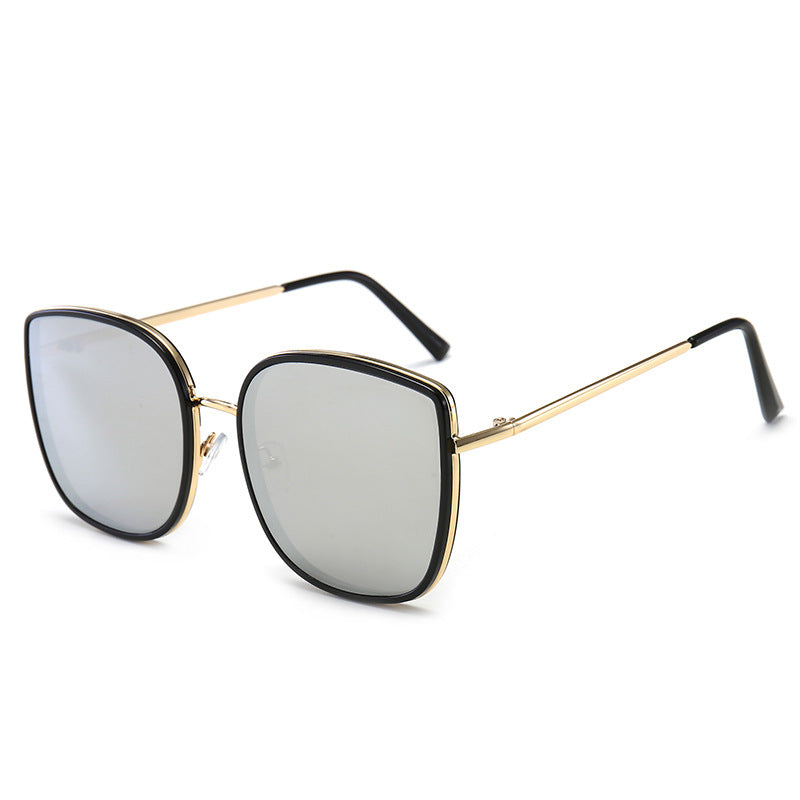Vintage Large Frame Metal Sunglasses For Men Lightweight And Windproof