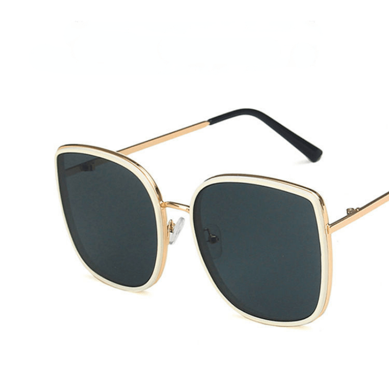 Vintage Large Frame Metal Sunglasses For Men Lightweight And Windproof