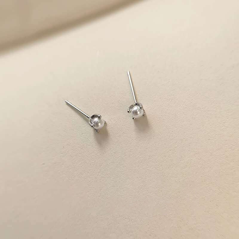 Faux Pearl Decor Stud Earrings - Fashionable Jewelry