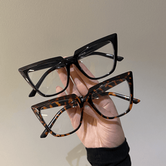 T shaped Cat Eye Women's Sunglasses with Glasses Case