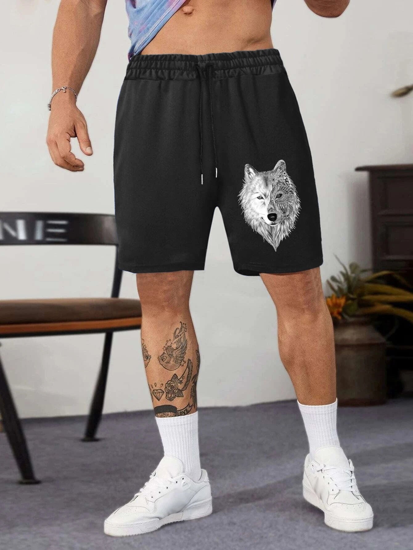 Wolf Pattern Men's Comfy Loose Drawstring Shorts