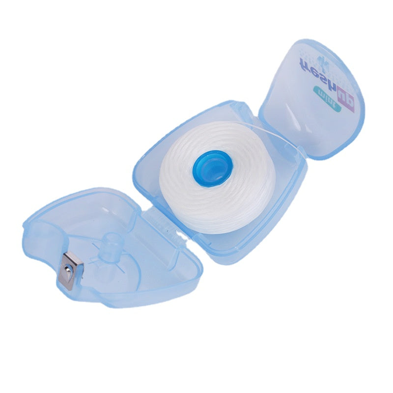 Portable Dental Floss Keychain 50m Thin Wax Floss Mint Flavored Teeth Cleaning