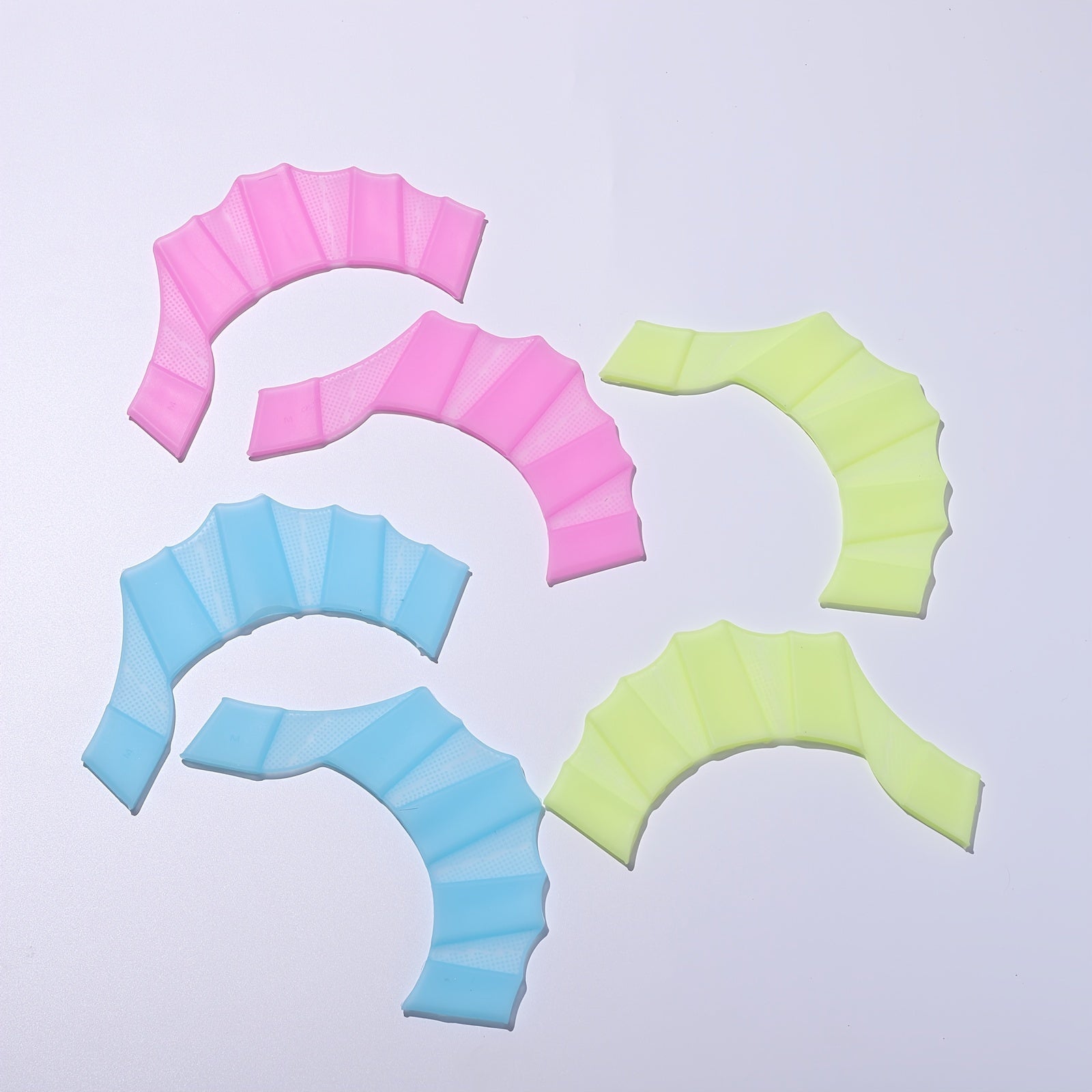 Silicone Hand Fins Finger Webbed Gloves for Diving