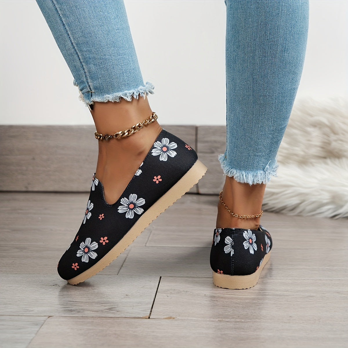 Women's Flower Pattern Slip On Sneakers Lightweight Outdoor Shoes