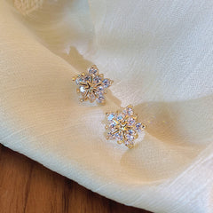 Rhinestone Snowflake Stud Earrings