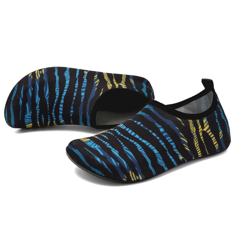 Men's Striped Slip On Water Shoes Breathable Lightweight Aqua Socks Non Slip