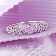 Silver Plated Heart Zircon Ring with Shining Leaves