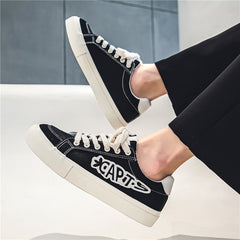 Men's Letter Print Skate Shoes Rope Lace Outdoor Sneakers