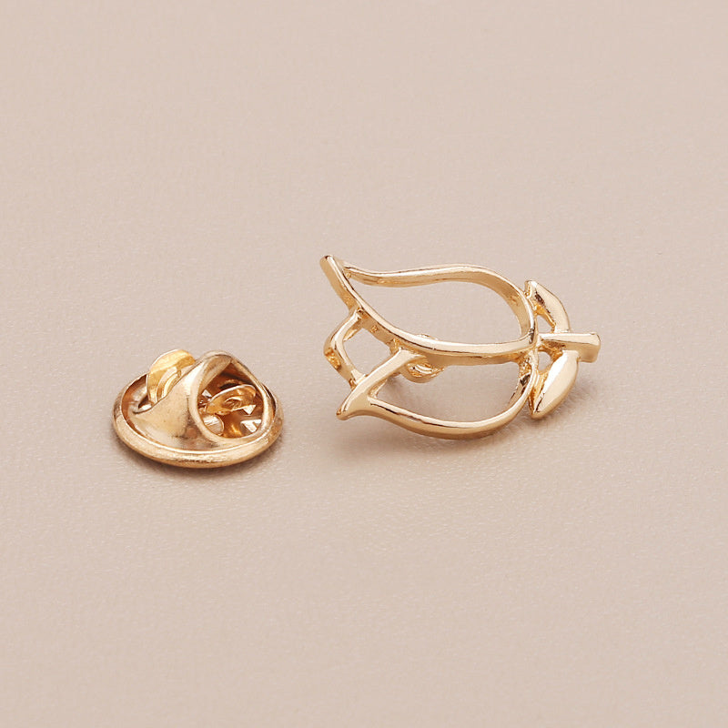 Leaf Flower Collar Pin Hollow Out Scarf Clip Golden Brooch