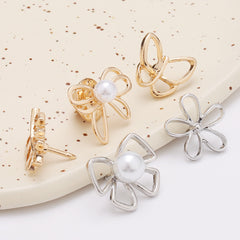 Leaf Flower Collar Pin Hollow Out Scarf Clip Golden Brooch