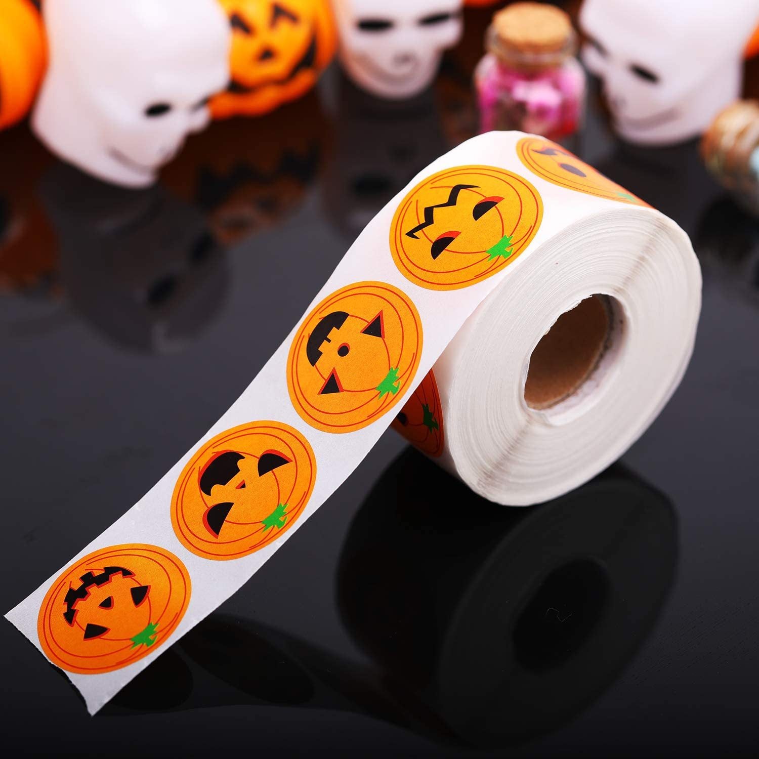 500pcs Halloween Pumpkin Round Stickers Gift Food Packaging Student Reward