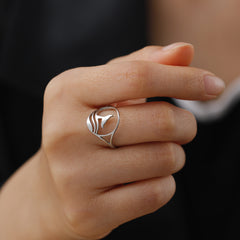 Stainless Steel Whale Hollow Ring Animal Fishtail Jewelry