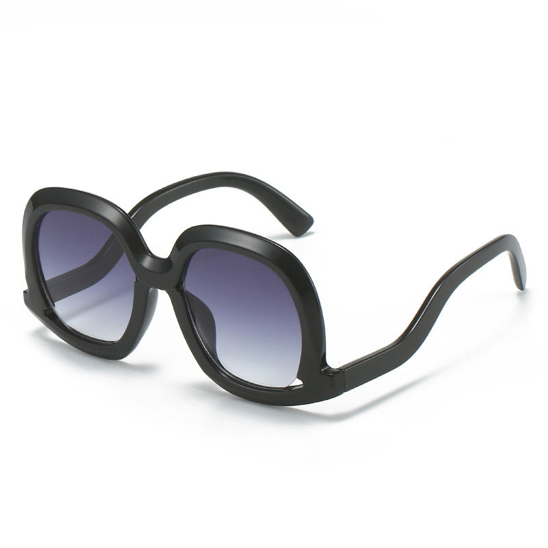 Men's Square Sunglasses UV Resistant Glasses with Case