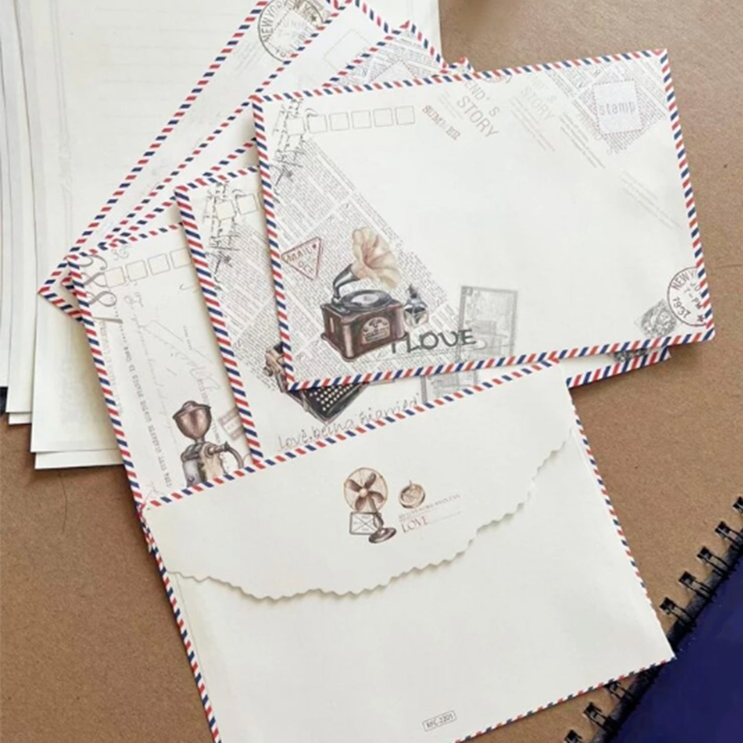 8pcs Vintage Aged Envelopes Retro Style Classic Design