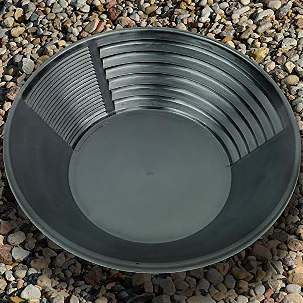 Plastic Nugget Mining Pan - Uncover Your Fortune
