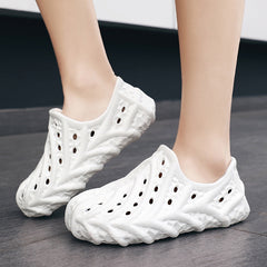 Men's Breathable Foam Clog Sandals Casual Outdoor Slippers