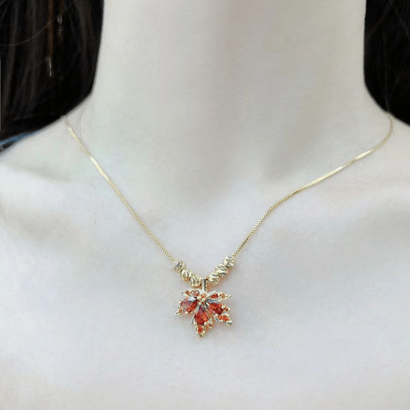 Red Maple Leaf Necklace Small Unique Light Temperament Versatile