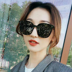 UV Protection Large Frame Sunglasses for Outdoor Holiday