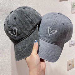 Unisex Sunshade Breathable Baseball Cap With Heart Embroidery