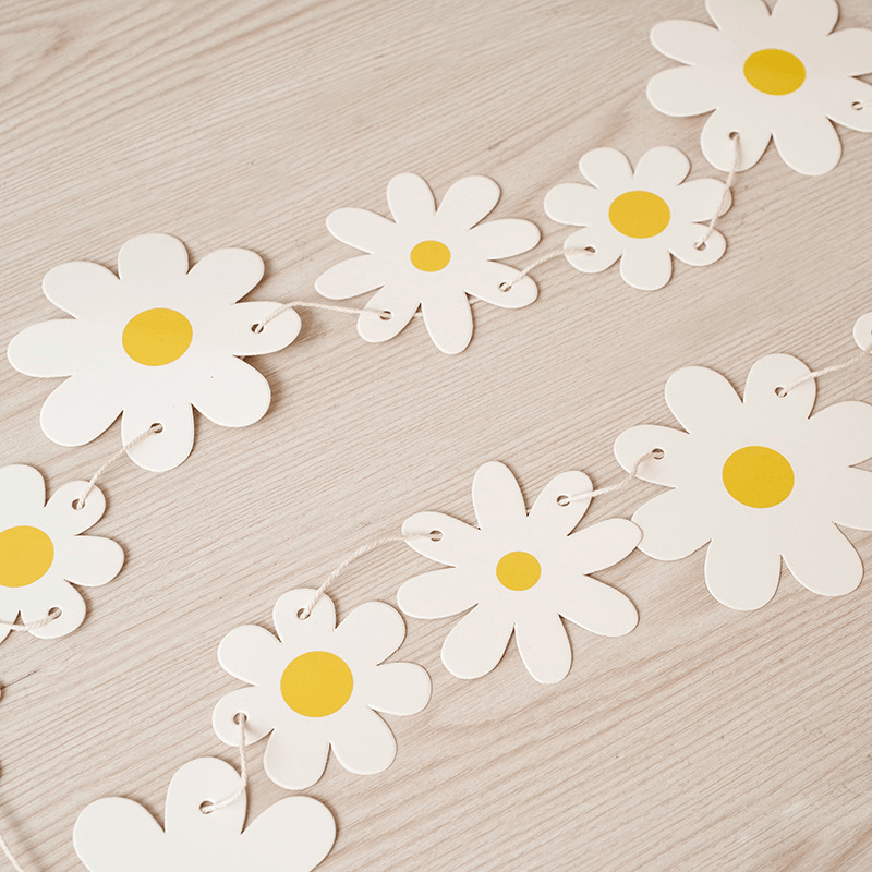 2pcs Small Daisies Chrysanthemum Flag Banner Party Decorations