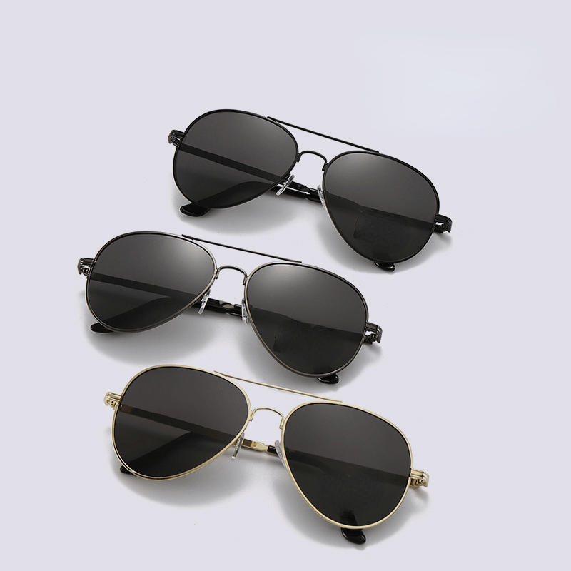 Men's Polarized Aviator Driving Sunglasses UV Protection