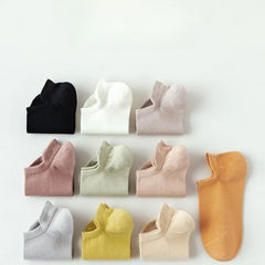 10 Pairs Lightweight Women's Ankle Socks & All-match Stockings