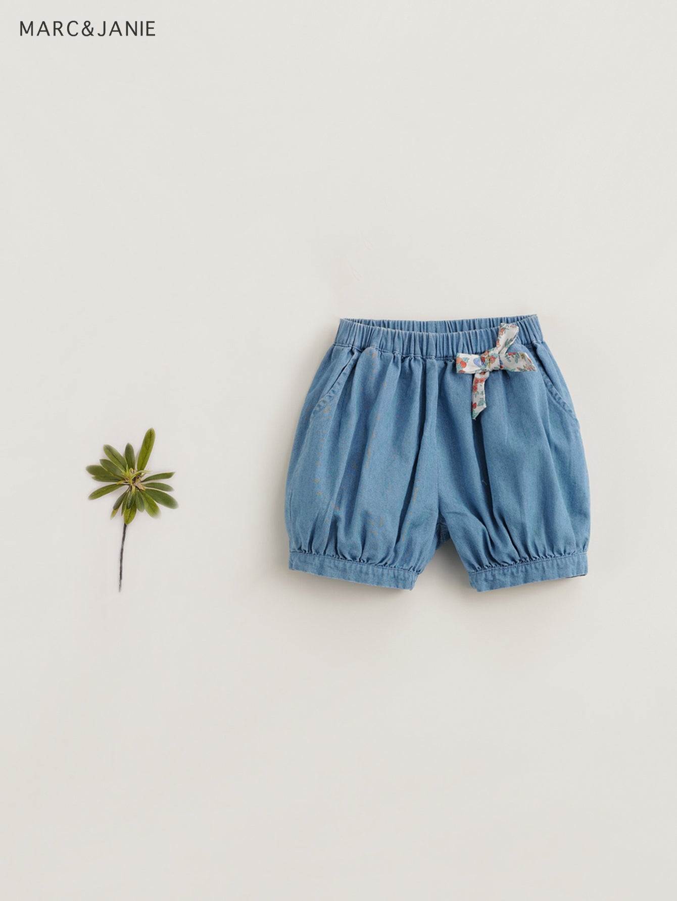 MARC&JANIE Girls Soft Denim Vintage Lantern Shorts