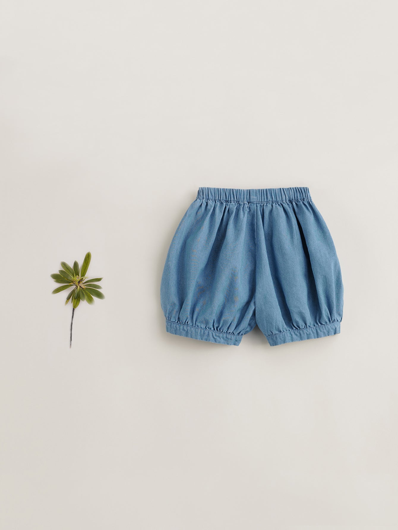 MARC&JANIE Girls Soft Denim Vintage Lantern Shorts