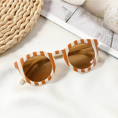 Checkerboard Pattern Sunglasses UV Protection