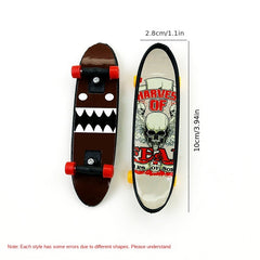 Mini Finger Skateboards Tabletop Toy Set