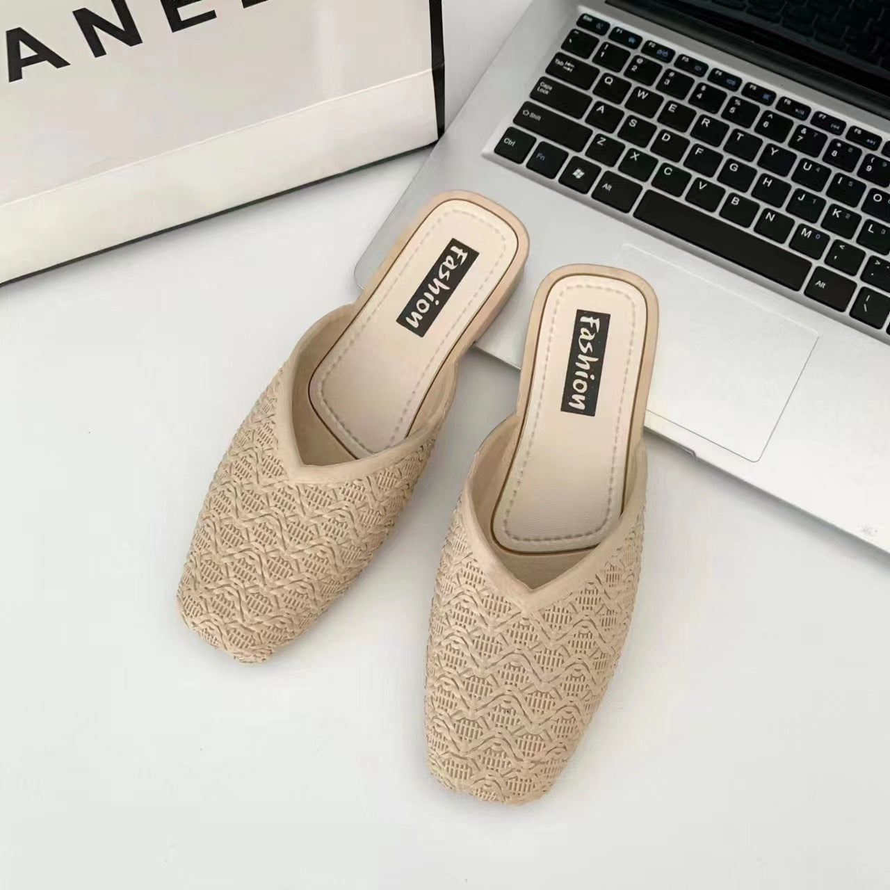 Women's Solid Mesh Slip On Square Toe Block Heel Shoes