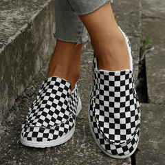 Women's Checkered Canvas Slip On Shoes Low Top Round Toe Flat Walking Shoes